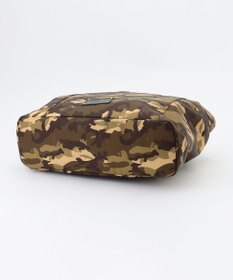 LA BAGAGERIE 【LA BAGAGERIE×HELLO KITTY】リボンチャーム付き　デイリートート　Mサイズ