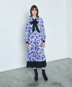 GRACE CONTINENTAL フラワープリントティアードワンピース