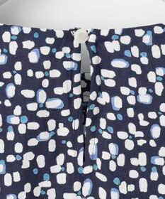 自由区 L 【カタログ掲載・セットアップ対応・洗える】ジオメトリックフラワードットプリント ブラウス