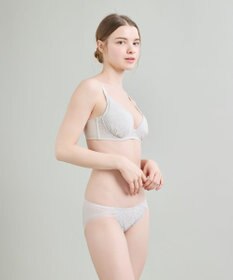 une nana cool 小さく見せるブラ　ミニマイザーブラ　シンプル