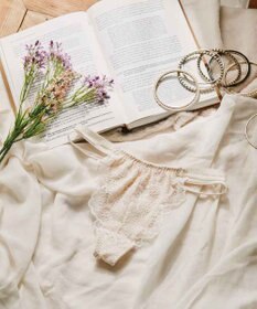 San-ai Resort（三愛水着楽園） カシュクール脇高Ｔバックショーツ