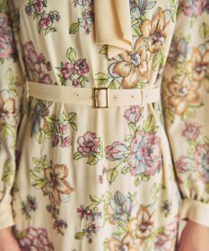 GRACE CONTINENTAL フラワー刺繍ボウタイワンピース