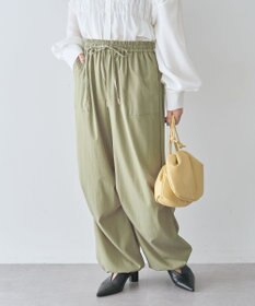 Green Parks 表面感サテンタックパンツ