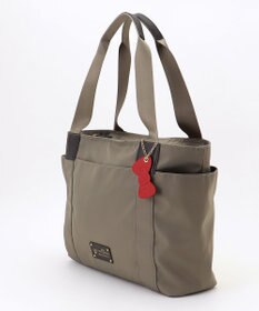 LA BAGAGERIE 【LA BAGAGERIE×HELLO KITTY】リボンチャーム付き　デイリートート　Mサイズ