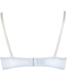 Wing 【マッチミーブラ】　ブラがわたしに合わせてくれる　バストの左右差や個々のバストの状態に柔軟に対応　ウイング／ワコール　KB2002