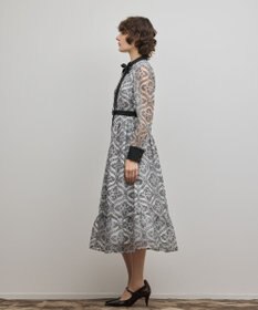 GRACE CONTINENTAL オーナメント刺繍フレアワンピース
