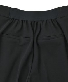 Green Parks きれいシルエットパンツ（テーパード）