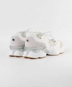 STEVE MADDEN SKYBOX ボリュームソールメタリックラインスニーカー