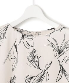 23区 【洗える】ラインフラワープリント フレンチスリーブ ブラウス