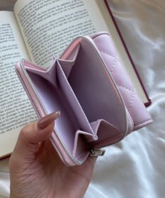 WEGO メタルロゴキルティングウォレット