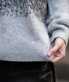 WEGO 【ユニセックス着用ITEM/MLサイズ展開】ファジーグラデーションプルオーバー