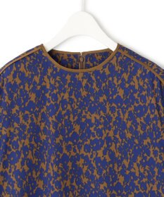 ICB 【洗える】シルエットフラワープリント Tブラウス