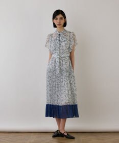 GRACE CONTINENTAL ボウタイプリーツプリントワンピース