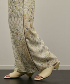 GRACE CONTINENTAL プリントイージーパンツ