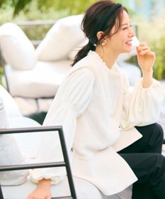 #Newans 【洗濯機可／撥水】シャーリングネック ボリュームスリーブシャツ