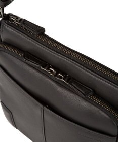 ACE BAGS & LUGGAGE LO HOMME PRESSE アルカイックソフト 本革 縦型ショルダーバッグ 71785 ロ・オム・プレッセ