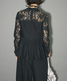 Green Parks コサージュ付レースペプラムロンパース