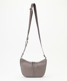 Y'SACCS ハーフムーンボディショルダーバッグ