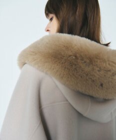 GRACE CONTINENTAL フードファーリバーポンチョ