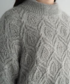 muuc 〈うっとり柔らか上質な極細繊維〉〈キッドモヘア×ウール×アルパカ×シルク〉リーフ模様編み セーター