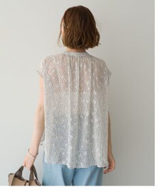 YECCA VECCA シアードット柄ブラウス