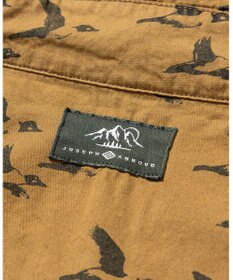 JOSEPH ABBOUD MOUNTAIN 【サスティナブル・ソフト・男女兼用】Teemu Jarviコラボシャツ