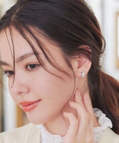 Tiaclasse 【安田美沙子さん着用・金属アレルギー対応】スウィングストーンピアス/イヤリング