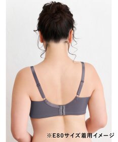 WACOAL 【小さく見せるブラ】 レーシィ ブラジャー 着やせ効果 コンパクトにメイク バストの突出をおさえる 背中の段差を軽減 大きいサイズ レディース BRB453 /ワコール