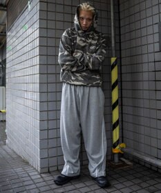 WEGO 【ユニセックス着用ITEM】パターンメタルワンポイントプルパーカー