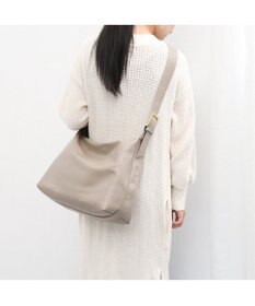 UNBILLION カシュカシュ cachecache / バックル付きビッグショルダー