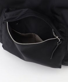 Y'SACCS フロントポケットベーシックリュック