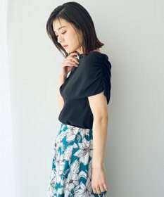 YECCA VECCA シャーリングオフショルニット