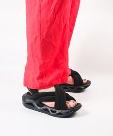 STEVE MADDEN HURDLE 2 クロスクッションスポーツサンダル