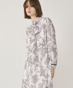 GRACE CONTINENTAL サラサプリントリボン付ワンピース