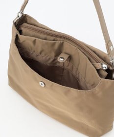 LA BAGAGERIE 多収納ナイロン2WAYショルダー