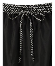 AMERICAN HOLIC 幾何学柄裾ティアードスカート