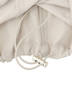 Green Parks 表面感サテンタックパンツ