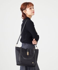 LA BAGAGERIE ひねり金具付きエレガンストート　Mサイズ