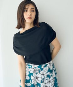 YECCA VECCA シャーリングオフショルニット