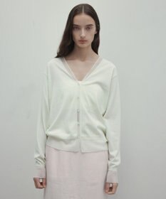 BEIGE， 【洗える】JULIE / シルク混シアーVネックカーディガン