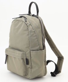 Y'SACCS フロントポケットベーシックリュック