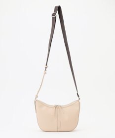 Y'SACCS ハーフムーンボディショルダーバッグ