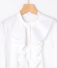 組曲 【KUMIKYOKU NAVY】コットンタッチシャーティングラッフルフレア ブラウス