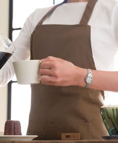 CITIZEN 【ソーラー電波】シンプルで使いやすい 小さめサイズ  秒針・日付つき  レトロクラシカルなテイスト