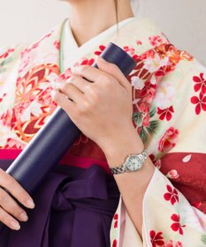 CITIZEN 【ソーラー電波】シンプルで使いやすい 小さめサイズ  秒針・日付つき  レトロクラシカルなテイスト