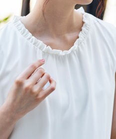 Tiaclasse 【洗える】体型カバーも叶うフリルカラーチュニックブラウス