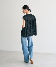 YECCA VECCA ドット柄ギャザーブラウス