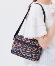 LeSportsac DANIELLA CROSSBODY/NYCスクリプトブラック