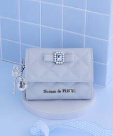 Maison de FLEUR ビジューリボンキルティングウォレット