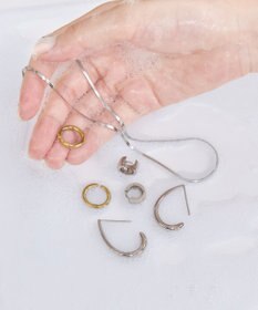 Phoebe 【金属アレルギー対応】ワンタッチメタルフープミニピアス　ゴールド/サージカルステンレス